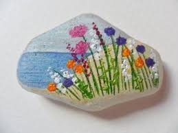 Decorative Rocks Description Easy Paint Rock Hey Friends Looking For Easy Rock Painting Ideas Perhaps You Re Si Art Pierre Peintures Cool Cailloux Peints