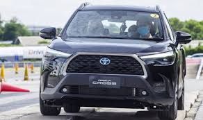 Chris is an automotive journalist covering new vehicle reveals, news, and technology. Parabrisas Fecha Exacta De Presentacion De Toyota Corolla Cross En Sudamerica