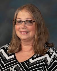 Donna Leech's Instagram, Twitter & Facebook