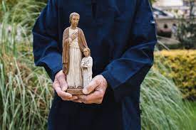 The story behind using a st. Why Do People Bury St Joseph Statues In Their Yard Simplemost