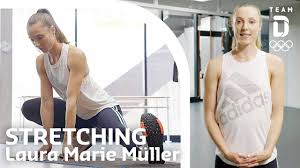 2015 machte sie abitur und begann ein psychologiestudium. Stretching Mobility Ubungen Mit Laura Marie Muller Trainingshelden Youtube