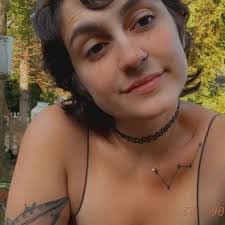 Jodie Britt's Instagram, Twitter & Facebook