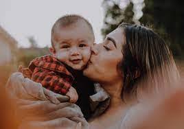 Cecelia Block's Instagram, Twitter & Facebook