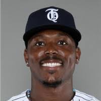 Demetrius Sims's Instagram, Twitter & Facebook