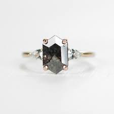 Love The Shape Not So Much The Black Diamond Vintage Engagement Rings Black Engagement Ring White Gold Vintage Rings