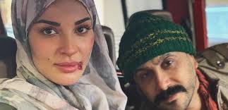 صور حصرية للمثل المحبوب قصي خولي وزوجته وعائلته لا تنسى ان تضغط لايك اذا اعجبك الفيديو ومشاركته مع اصدقائك :) Ù‡Ù†Ø§ Ù„Ø¨Ù†Ø§Ù† Ø§Ù„Ù…ÙŠØ§Ù‡ ØªØ¹ÙˆØ¯ Ø¥Ù„Ù‰ Ù…Ø¬Ø§Ø±ÙŠÙ‡Ø§ Ø¨ÙŠÙ† Ù‚ØµÙŠ Ø®ÙˆÙ„ÙŠ ÙˆØ²ÙˆØ¬ØªÙ‡ Ù‡Ø°Ø§ Ù…Ø§ ÙØ¹Ù„Ø§Ù‡ Ù‡Ù†Ø§ Ù„Ø¨Ù†Ø§Ù†