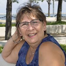 Terri Molnar's Instagram, Twitter & Facebook