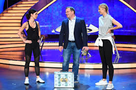 Luna schweiger is a german actor and the daughter of till schweiger. 50 Ausgabe Schlag Den Star Elton Feiert Seine Highlights Presseportal