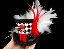 Queen Of Hearts Red Black And White Harlequin Small Mini Etsy Black And Red Queen Of Hearts Alice In Wonderland Hat