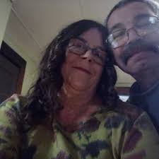 Is there anyone who still cooks in a cast iron skillet? Trying to prove a  point to my hubby who thinks they're THING of the past 🙄