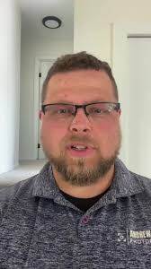 This listing is going to really stand out! 👀 As someone that’s taken  photos of my fair share of properties, I can say for certain that staging,  even minimally, can really make a massive impact