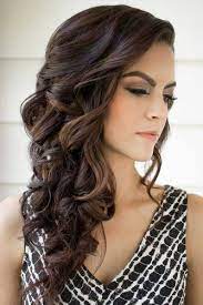 18 Christmas Party Hairstyles For Wavy Hair My Stylish Zoo Haircolor Hairtype Men Women Face Frisuren Fur Welliges Haar Frisur Ideen Stilvolle Frisuren
