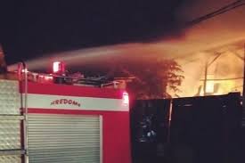 Bumbu oles bakso dan sosis bakar sederhana. Gudang Limbah Di Sukabumi Hangus Terbakar Antara News Kuala Lumpur