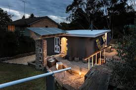 Modern small house plans offer a wide range of floor plan options and size come from 500 sq ft to 1000 sq ft. Small Houses Tiny Compact Home Design Busyboo Page 1