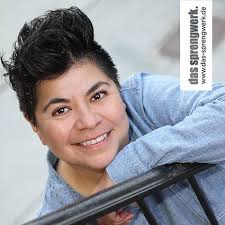 Jacqueline Campos's Instagram, Twitter & Facebook