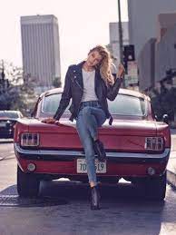 Stella Maxwell Paloma Elsesser Exude Cool In 7 For All Mankind Fall 18 Campaign Classic Car Photoshoot Car Poses Model Poses Photography