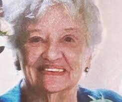 Nell Mathis's Instagram, Twitter & Facebook