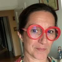 Stephanie Heinz's Instagram, Twitter & Facebook