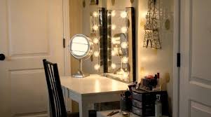 مرآة مضيئة 96 صورة منتج مستدير للجدار مع لمبات حول المحيط Akvaton مع إضاءة خلفية Led