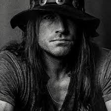 Derrick Shipp's Instagram, Twitter & Facebook