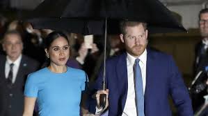 La próxima entrevista del príncipe harry y meghan con la presentadora estadounidense oprah winfrey no le sienta bien al príncipe william ni a la reina isabel. Oprah Beri Pertanyaan Tajam Di Wawancara Debut Meghan Harry