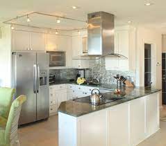 Flexible Track Lighting Kits Beach Style Kitchen And Ceiling Lighting Kitchen Peninsula Range H Track Lighting Kitchen Kitchen Peninsula Kitchen Ceiling Lights