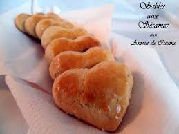 Halwat Tabaa Gateau Algerien Sec Amour De Cuisine Recette Gateau Algerien Cuisine Exotique Alimentation