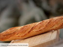 Aller A La Boulangerie Ne Fait Pas Partie Des Sorties Autorisees Sur L Attestation Il Ne Vous Reste Plus Qu En 2020 Baguette Maison Recettes De Cuisine Recette Facile