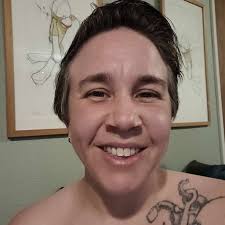 Feral community leader introduces themselves and shares personal updates