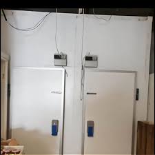 Disponiamo di varie offerte continuamente aggiornate, contattateci per conoscere i prodotti attualmente disponibili. Industriali Celle Frigo Usate Celle Frigo Industriali Usate E Cassoni Frigo Dismessi
