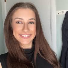 We have some paws-itively exciting polar bear updates! 🐻‍❄️❄️🐾 Toledo Zoo  is thrilled to continue our commitment to polar bear conservation through  an important breeding recommendation for Crystal, our beloved 26-year-old  polar