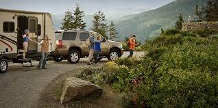 The purpose of the 5th wheel trailer hitch is to allow you to tow large, heavy loads by connecting to the travel trailer's kingpin. Calgary Trailer Hitches 5th Wheel And Gooseneck Hitches Rv Flat Towing Calgary Hitch Rack Accessory Experts Calgary Ab