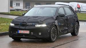 While the world is focused on collecting all the details about the ioniq 5, our spy photographers just found one without camouflage, undergoing some it's the first time we see the hyundai ioniq 5 in the real world. 2022 Hyundai Ioniq 5 Spied And Teased Ahead Of Early 2021 Debut