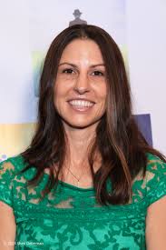 Hollywood Producer Suzanne DeLaurentiis Honors Veterans