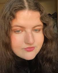 Amelia Drury's Instagram, Twitter & Facebook