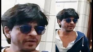 Raees Shahrukh Khan Spotted In New Hair Style Youtube His personal integrity and sense of honor are no match for manipulative forces, and he finds himself involved in terrorism and. raees shahrukh khan spotted in new hair style
