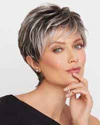 Coiffures courtes 2015 pour femmes coiffure femme facebook quelle coiffure pour une femme de 60 ans hellocoton coiffures femmes 50 ans et plus 60 coiffures modernes. Epingle Sur Coiffure 2019