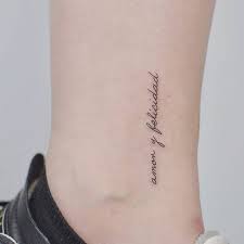 Amor Y Felicidad Tattoo Arte Inspiration Lovetattoo Tatuajes Minitatuaje Minit En 2020 Tatuajes Delicados Femeninos Tatuajes Discretos Tatuajes Femeninos