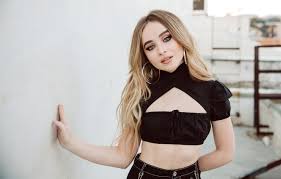 Jun 24, 2021 · joshua bassett opens up about his sexuality and the olivia rodrigo, sabrina carpenter love triangle by paige gawley‍ 8:20 am pdt, june 24, 2021 this video is unavailable because we were unable. Wallpaper Look Girl Face Pose Hair Makeup Blonde Beauty Sabrina Carpenter Images For Desktop Section Devushki Download