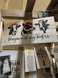 A wonderful experience and shopping for antiques, memorabilia, vintage items, and gifts foremost anyone and your family. Angel S Antiques And Flea Mall 900 Columbus Pkwy Opelika Al Antique Dealers Mapquest
