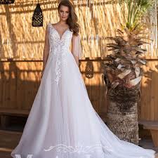 Bald trägst du als braut ein wunderschönes hochzeitskleid. Brautkleid Prinzessin Modern Kleid Hochzeit Brautkleid Prinzessin Hochzeitskleid Spitze