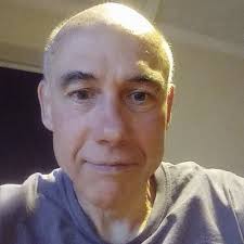 Laura Heaney 🟢🔴 (@LauraHeknee)