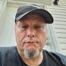 Jerry Poff's Instagram, Twitter & Facebook