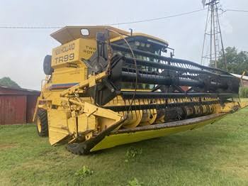 New Holland TR99 Combine