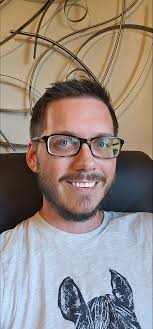 I just jumped up like oh snap I never took my contacts out of my eyes. Smh  🤦🏽‍♀️ lol I use to do this years ago that's why I stopped wearing them