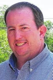 Fabian Molinar's Instagram, Twitter & Facebook