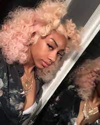 Wonderful Snap Shots Rose Gold Hair Black Girl Strategies If You Have Checked Out The Curly Hair Coloration Trends Upon You Kivircik Sac Dogal Sac Sac Stilleri