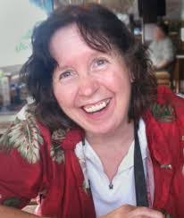 Loraine Wade's Instagram, Twitter & Facebook