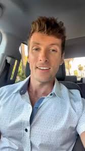 If you come to @vertfest_2025 you get to connect with THE @jeffviolette ,  What the heck are you waiting for?, Grab your ticket, and then a meet and  greet with Jeff via links in profile