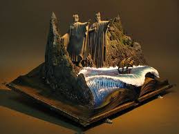 Check Out This Amazing Argonath Diorama Hobbit Movie News And Rumors Theonering Net Lord Of The Rings Book Sculpture Diorama